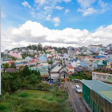 Pines Hotel Dalat Bagian luar foto