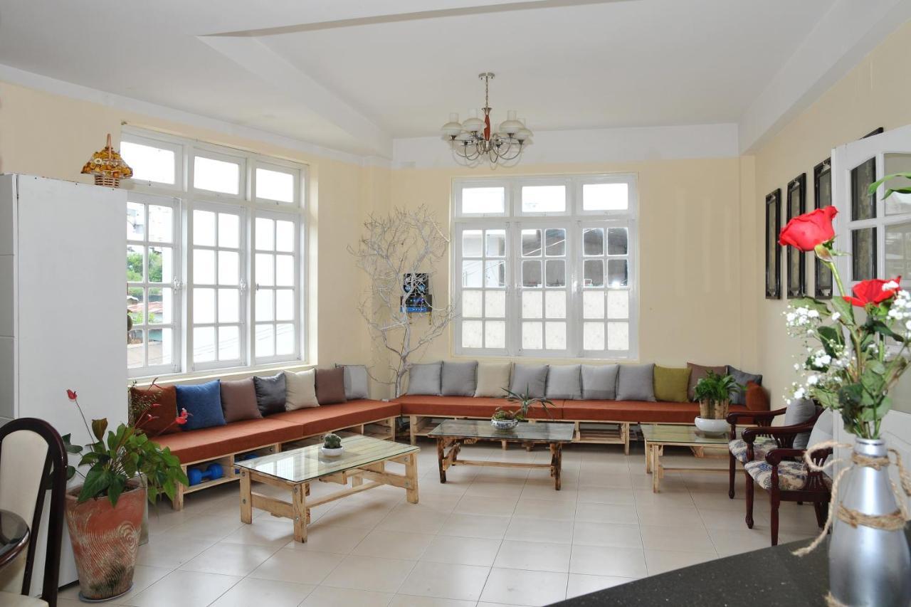 Pines Hotel Dalat Bagian luar foto