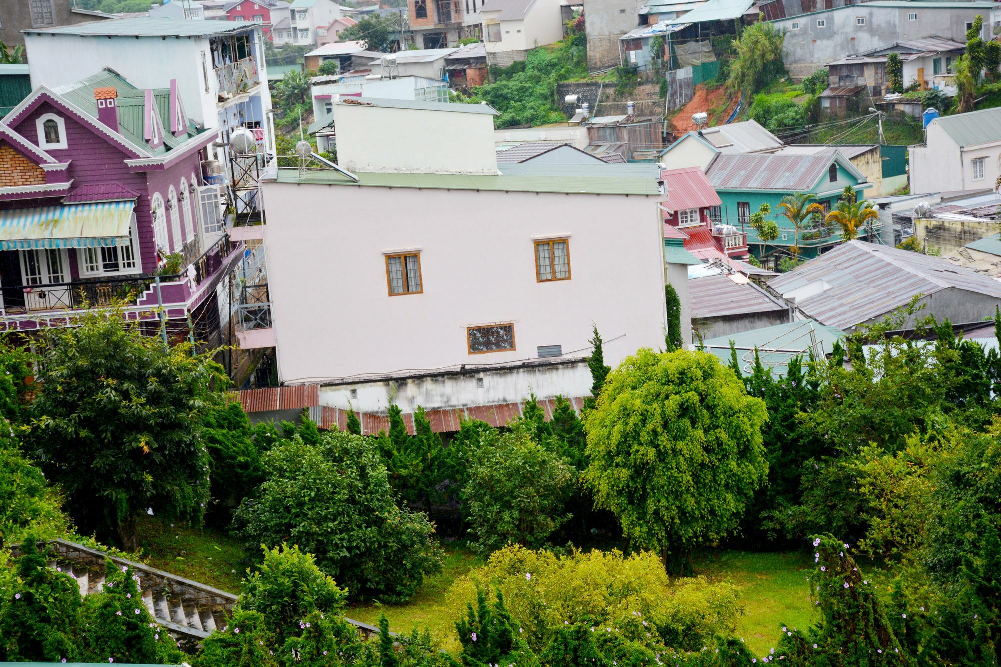 Pines Hotel Dalat Bagian luar foto
